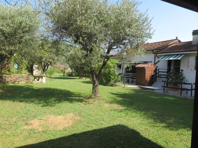 Villa in vendita a Ameglia SP