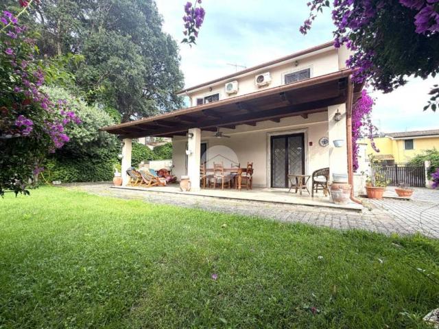 Villa in vendita a Anzio RM