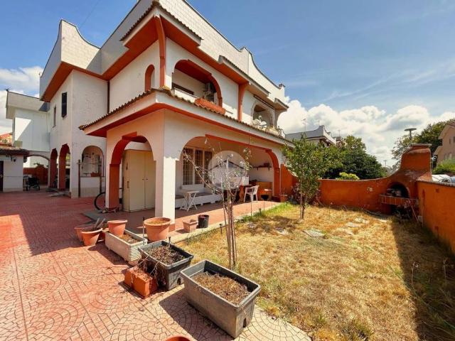 Villa in vendita a Anzio RM