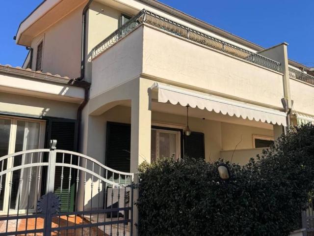 Villa in vendita a Anzio RM