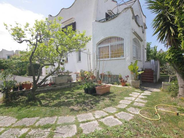 Villa in vendita a Anzio RM