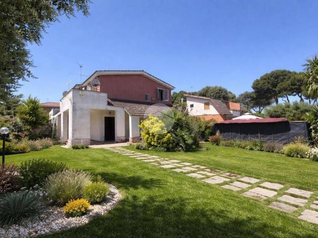 Villa in vendita a Anzio RM