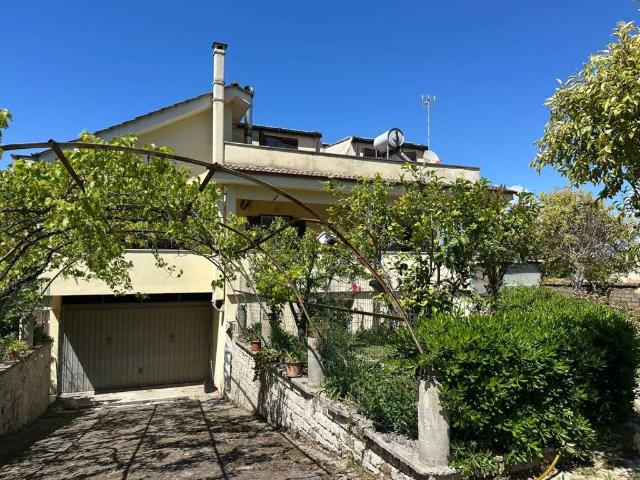 Villa in vendita a Anzio RM