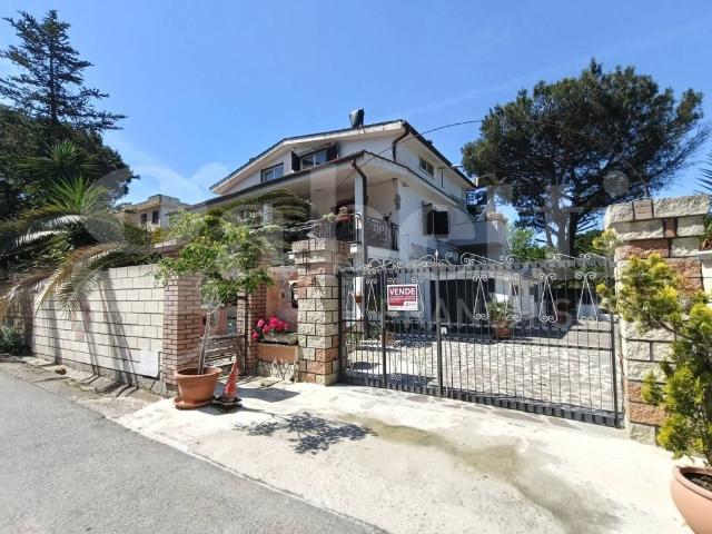 Villa in vendita a Anzio RM