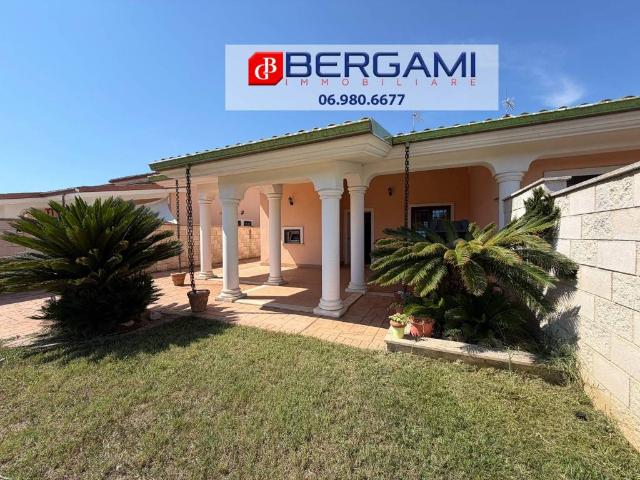 Villa in vendita a Anzio RM