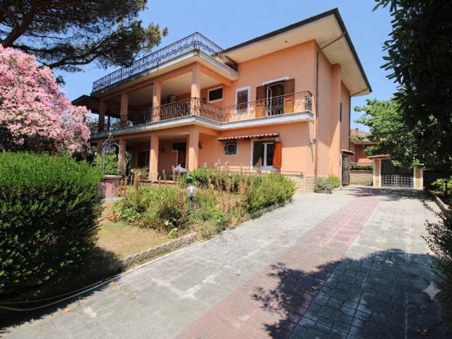 Villa in vendita a Anzio RM