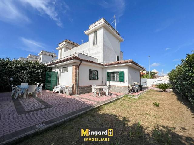 Villa in vendita a Anzio RM