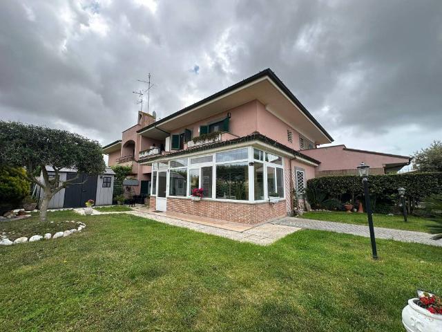 Villa in vendita a Anzio RM