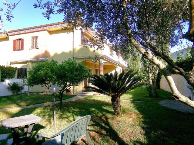 Villa in vendita a Anzio RM