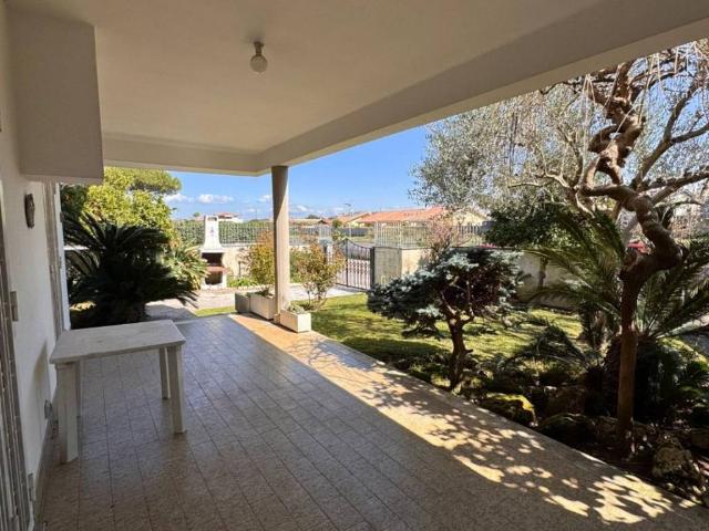 Villa in vendita a Anzio RM
