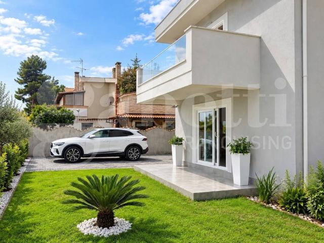 Villa in vendita a Anzio RM