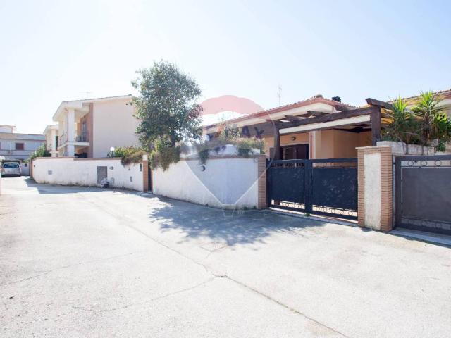 Villa in vendita a Anzio RM