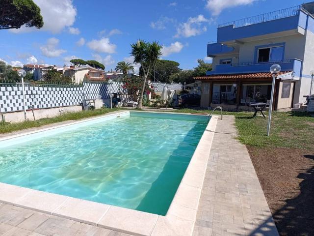 Villa in vendita a Anzio RM