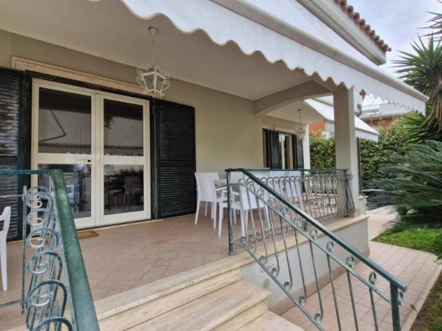 Villa in vendita a Anzio RM