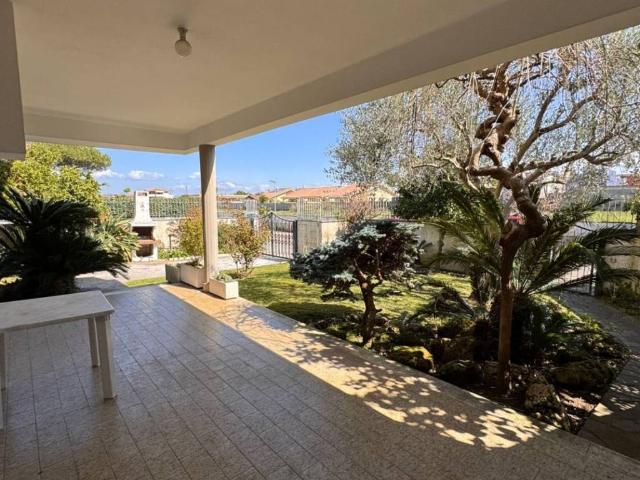 Villa in vendita a Anzio RM