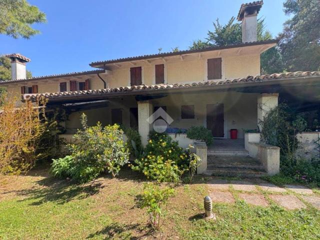 Villa in vendita a Ancona AN
