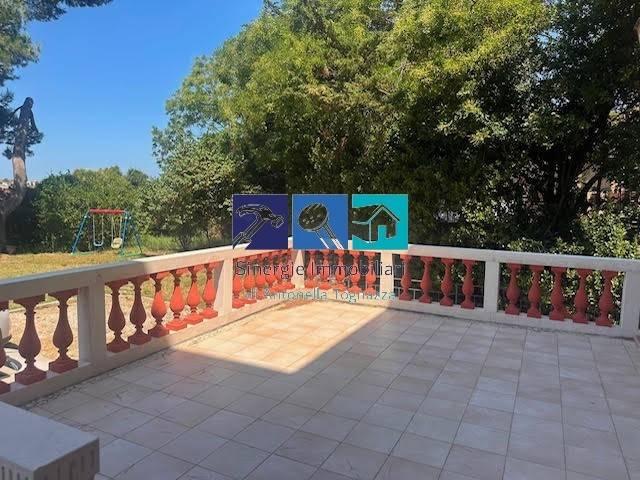 Villa in vendita a Ancona AN