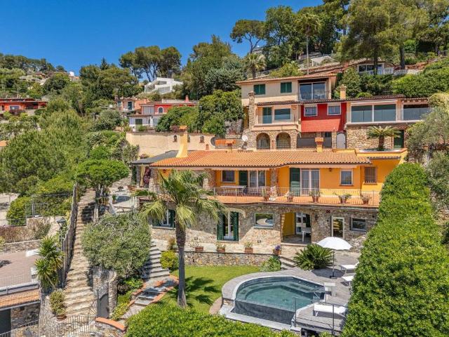 Villa in vendita a Andora SV