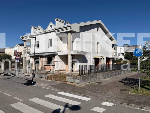 Villa in vendita a Abano Terme PD