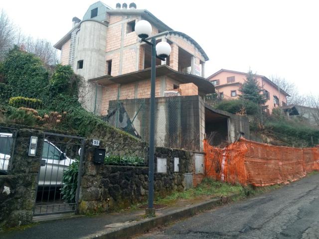 VILLA in VENDITA a ABBADIA SAN SALVATORE di 15 vani