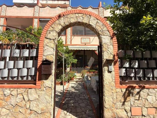 Villa in vendita a Acerra NA