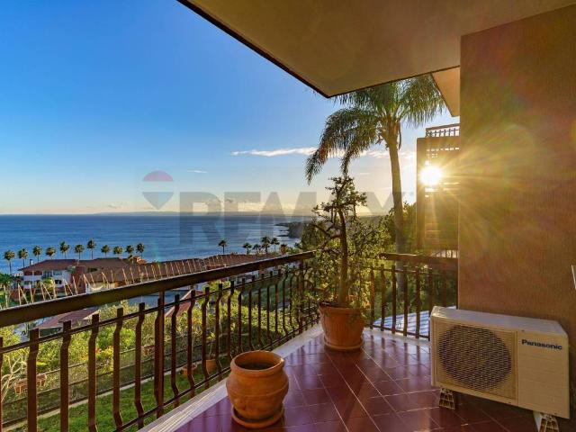 Villa in vendita a Aci Castello CT