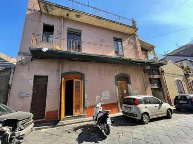 Villa in vendita a Aci Catena CT