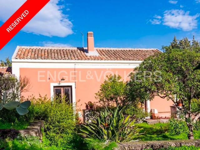 Villa in vendita a Aci Sant'Antonio CT