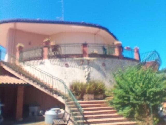 Villa in vendita a Aci Sant'Antonio CT