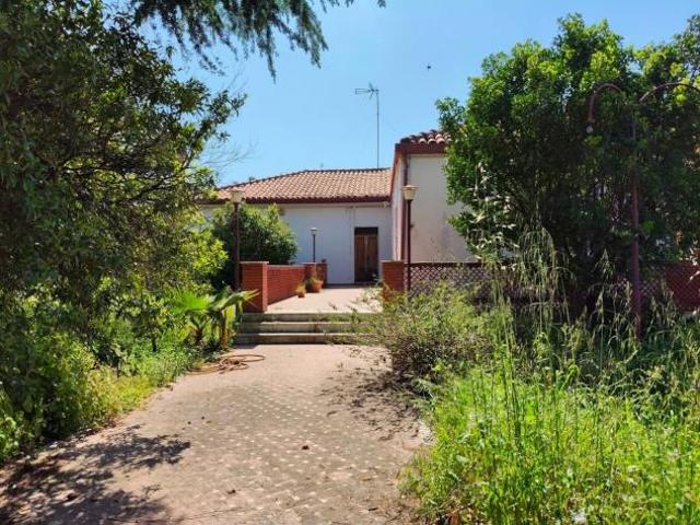 Villa in vendita a Aci Sant'Antonio