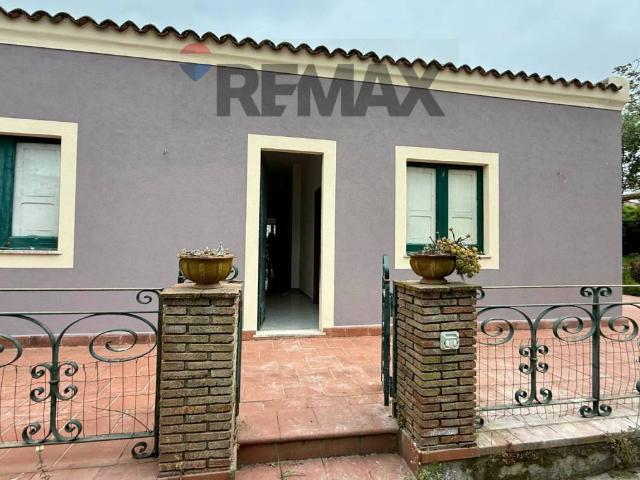 Villa in vendita a Acireale CT