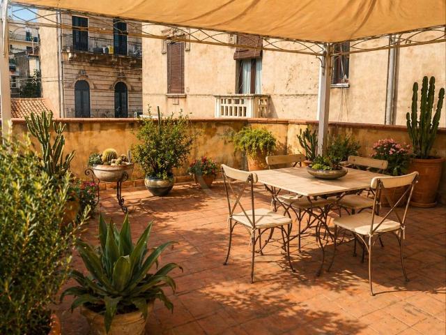 Villa in vendita a Acireale CT