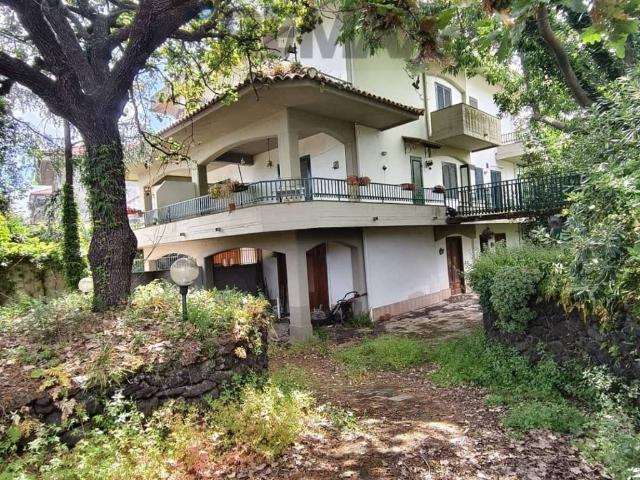 Villa in vendita a Acireale CT