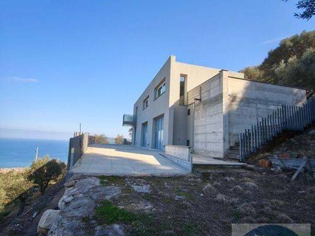 Villa in vendita a Acquedolci ME