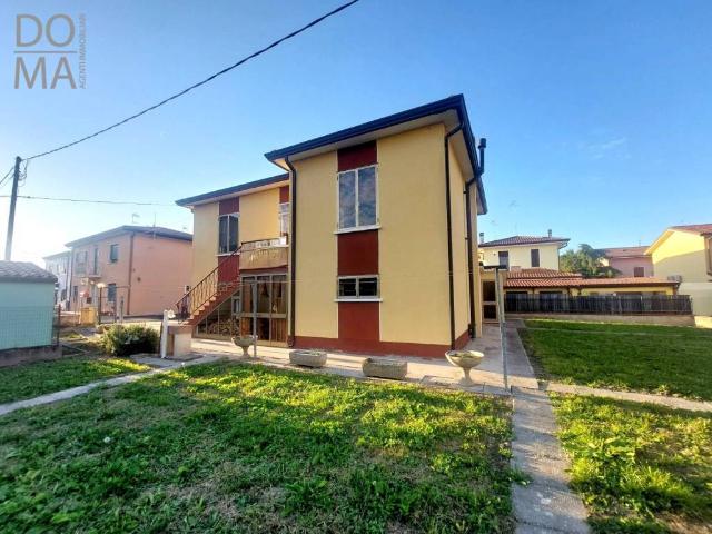 Villa in vendita a Adria RO
