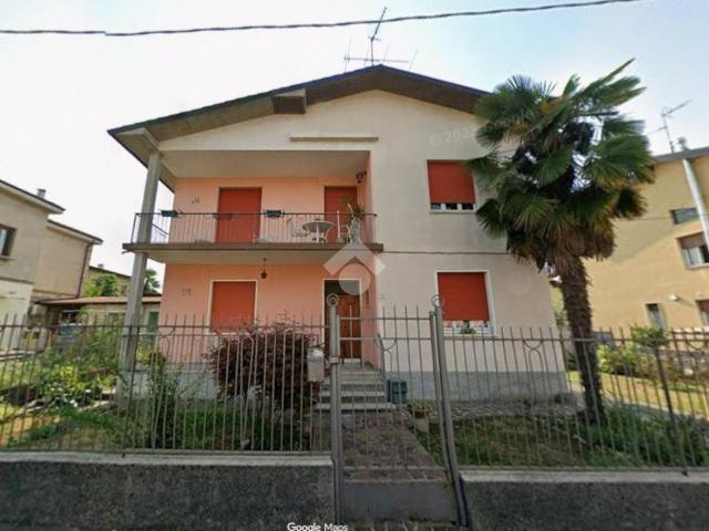 Villa in vendita a Adro BS