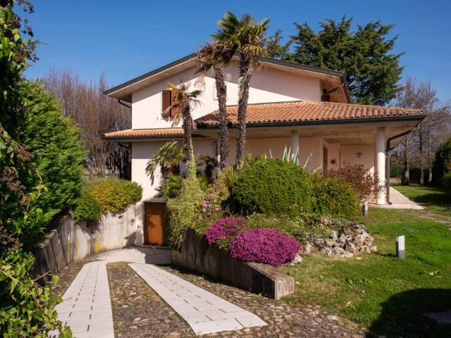 Villa in vendita a Affi VR