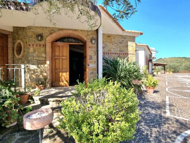 Villa in vendita a Agropoli SA