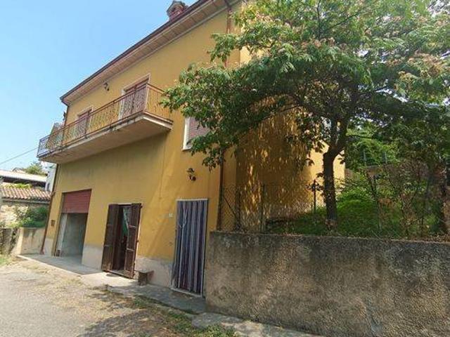 Villa in vendita a Alta Val Tidone PC