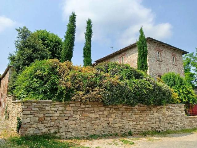 Villa in vendita a Alta Val Tidone PC