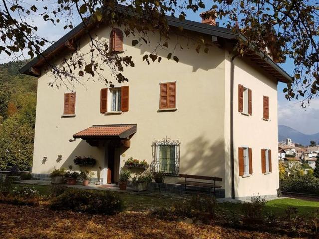Villa in vendita a Alta Valle Intelvi CO