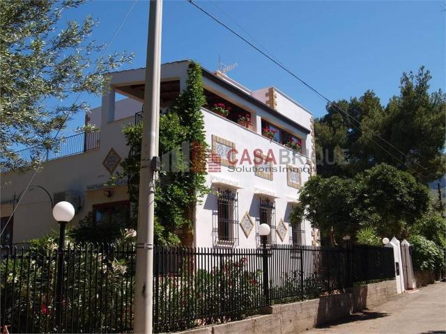 Villa in vendita a Altavilla Milicia PA