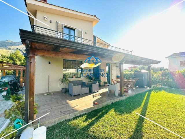 Villa in vendita a Altavilla Milicia PA
