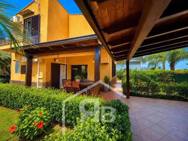 Villa in vendita a Altavilla Milicia PA
