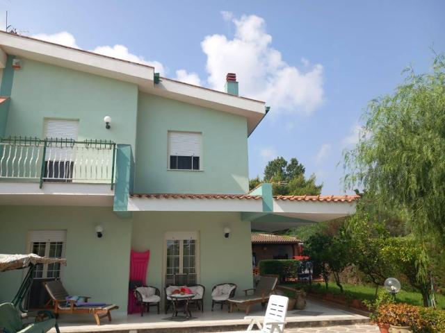 Villa in vendita a Altavilla Milicia PA