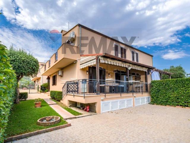 Villa in vendita a Altavilla Milicia PA