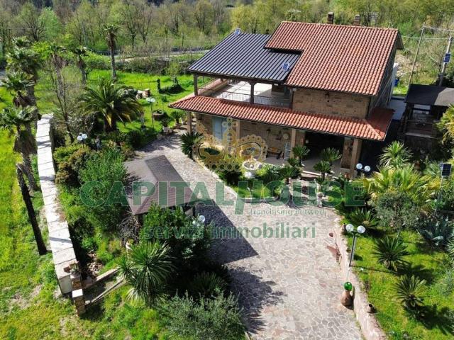 Villa in vendita a Altavilla Irpina AV