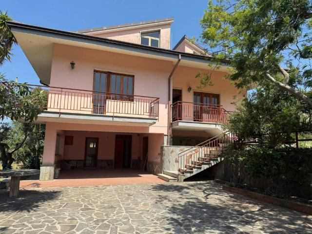 Villa in vendita a Altavilla Silentina SA