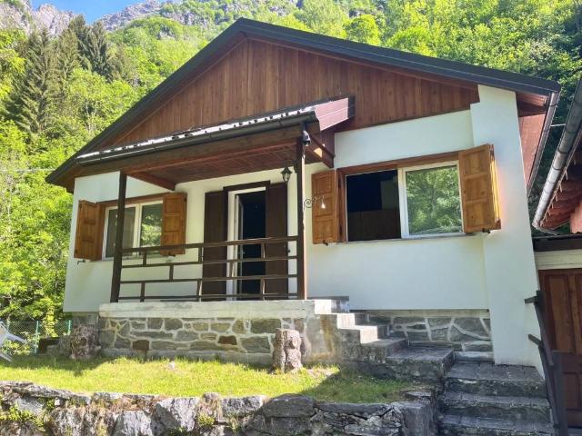 Villa in vendita a Alto Sermenza VC