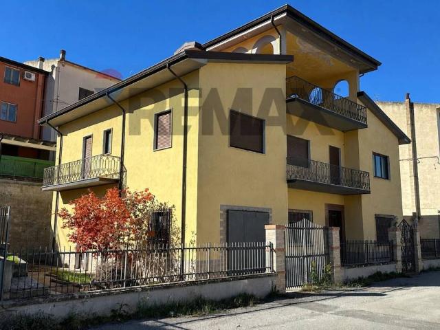 Villa in vendita a Altomonte CS